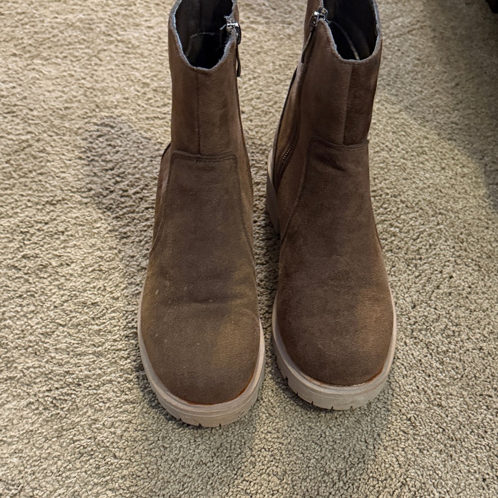 Seven 7  Brown Suede Boots size 8
